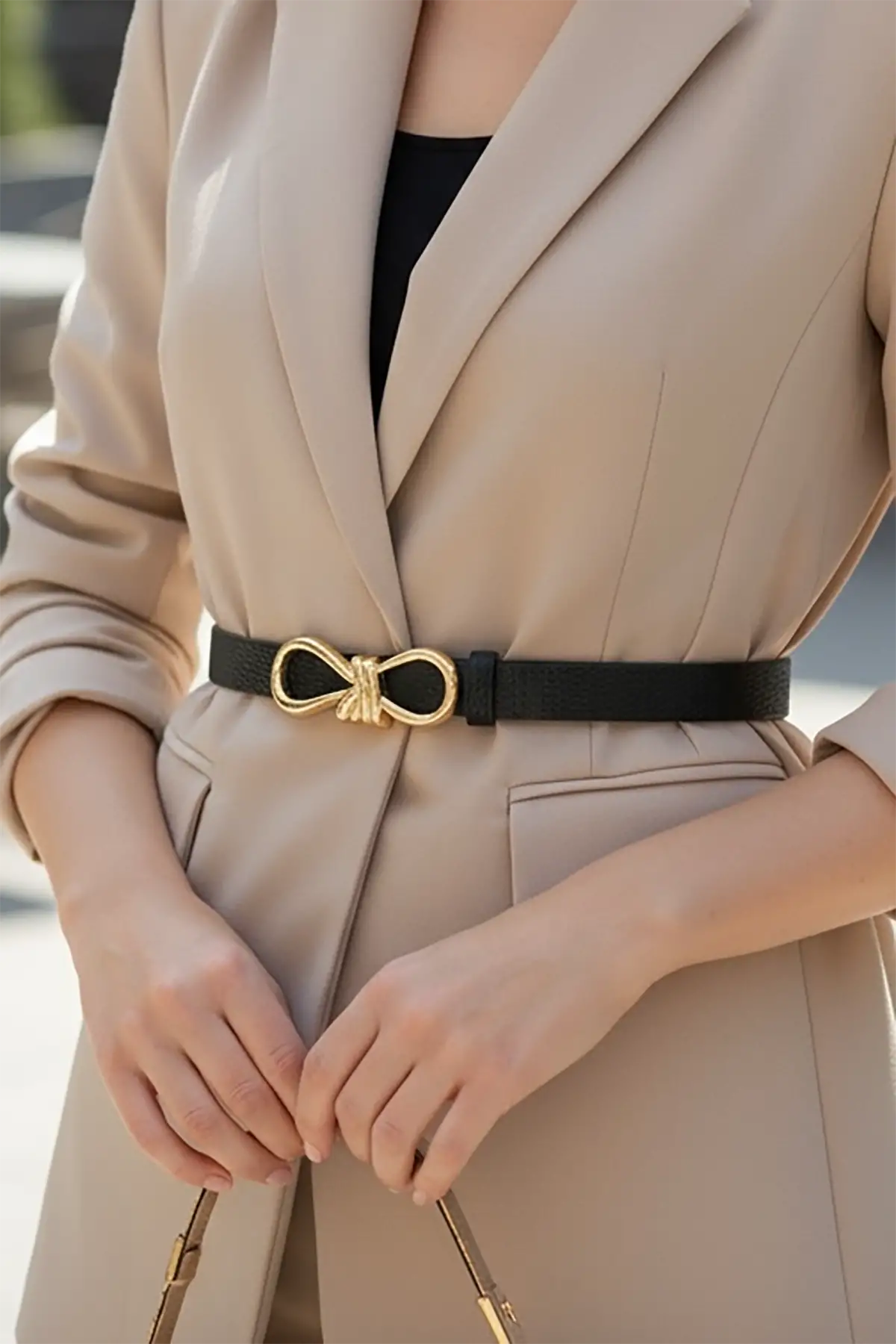 Altın Renk Deri Detaylı Kadın Kemer