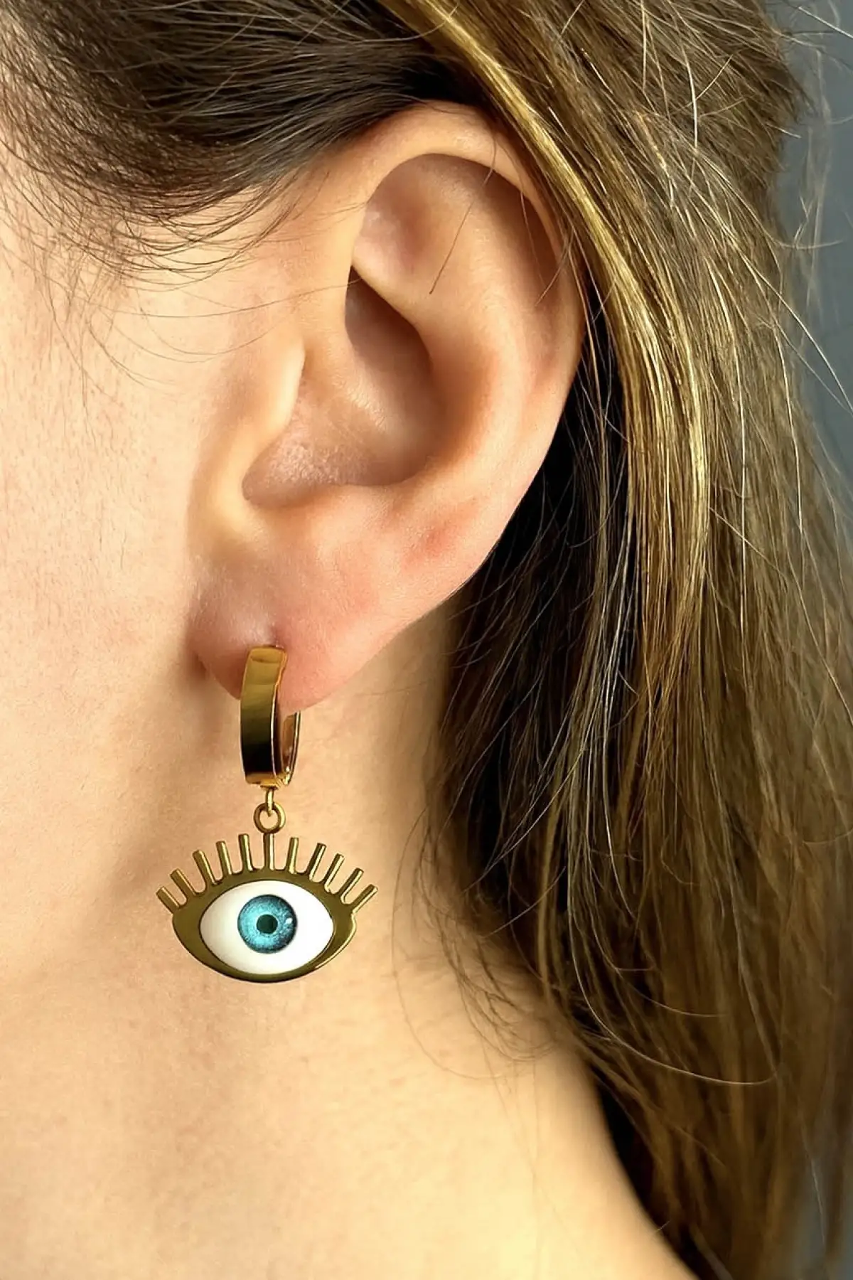 Altın Renk Göz Figürlü Çelik Küpe (Çift)