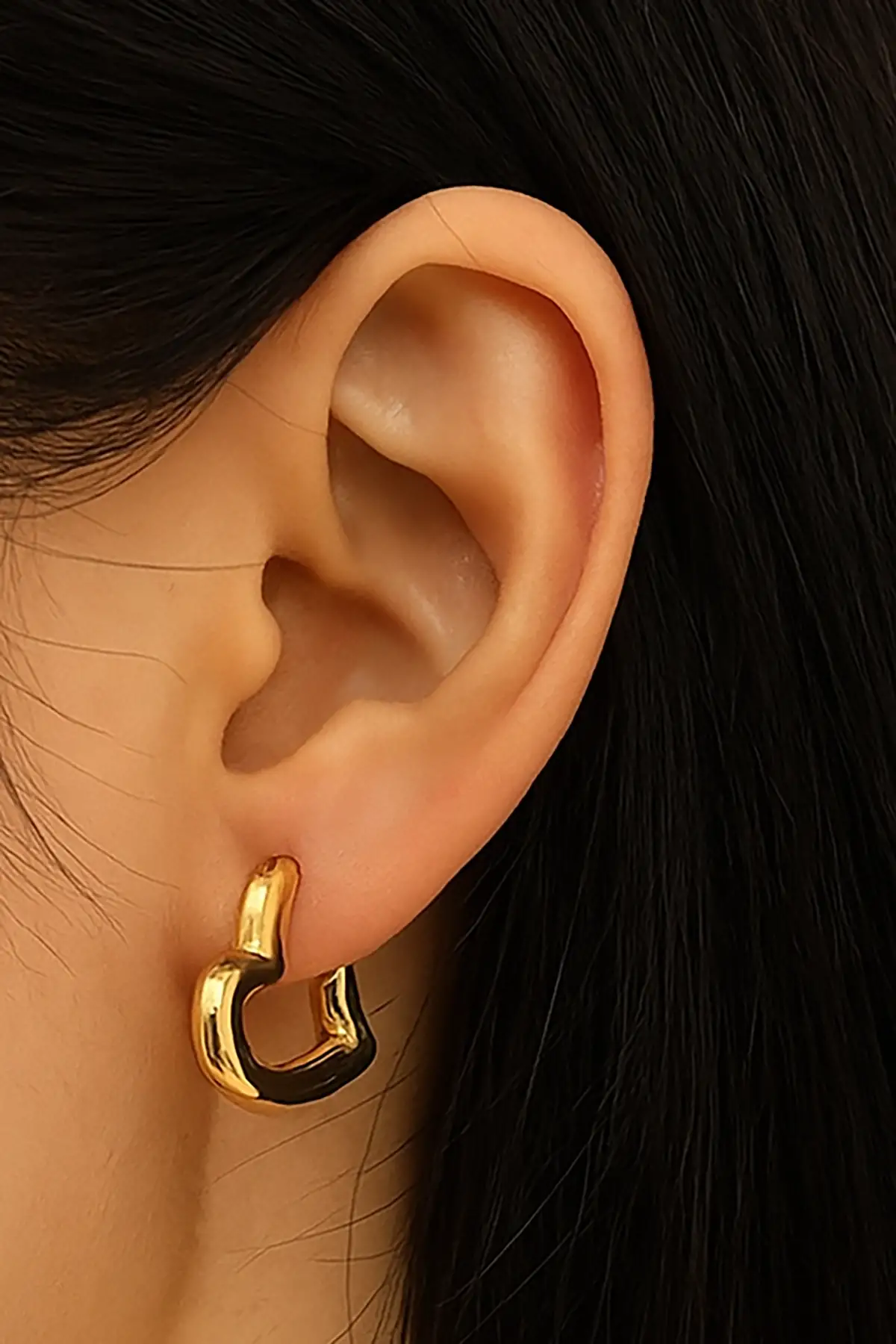 Altın Renk Kalp Figürlü Çelik Küpe (Çift)