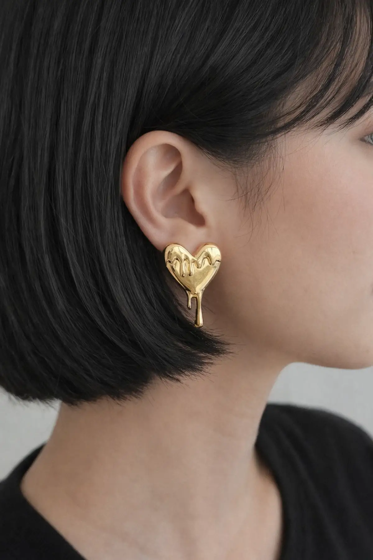 Altın Renk Kalp Figürlü Çelik Küpe (Çift)