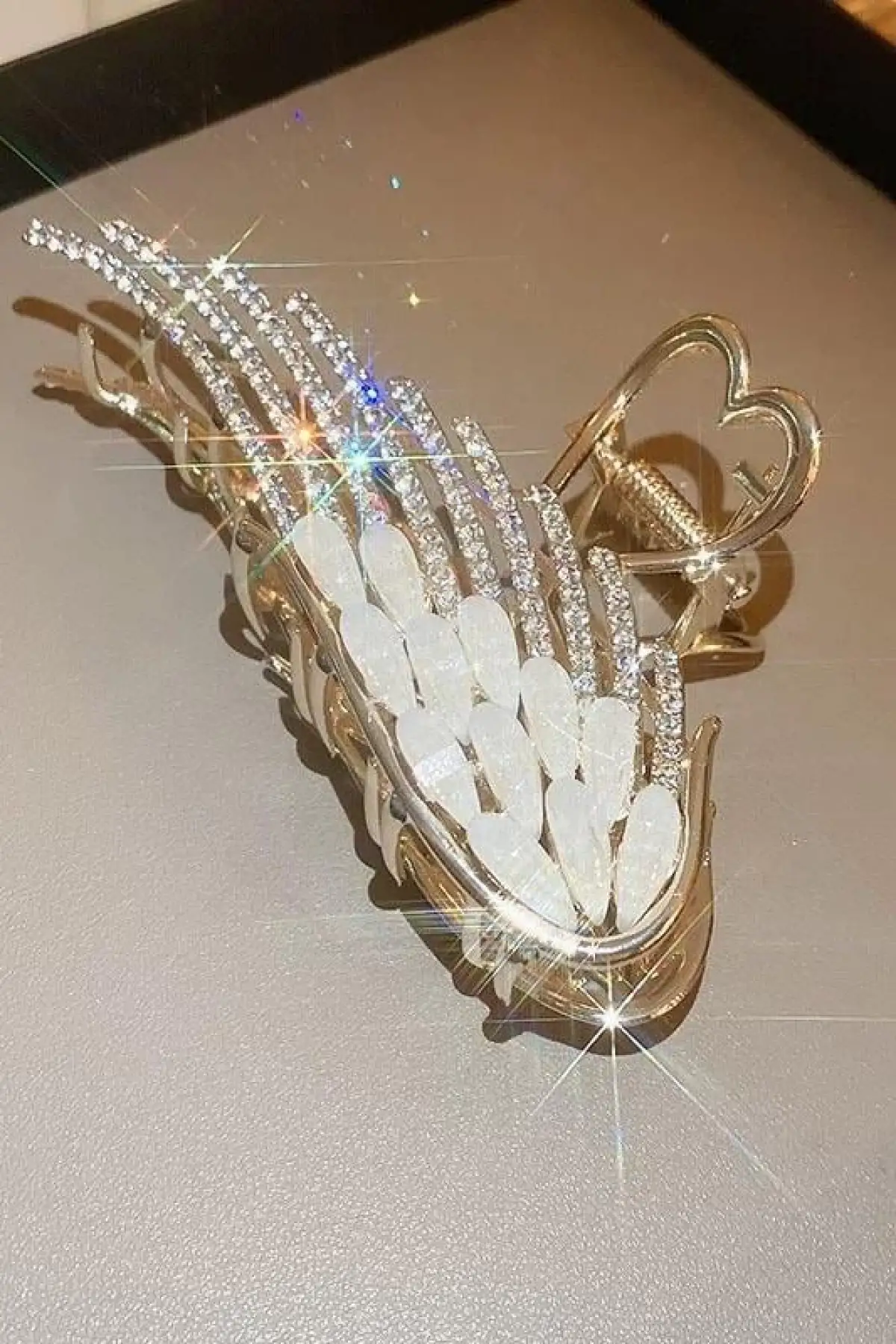 Altın Renk Kanat Figürlü Metal Mandal Toka