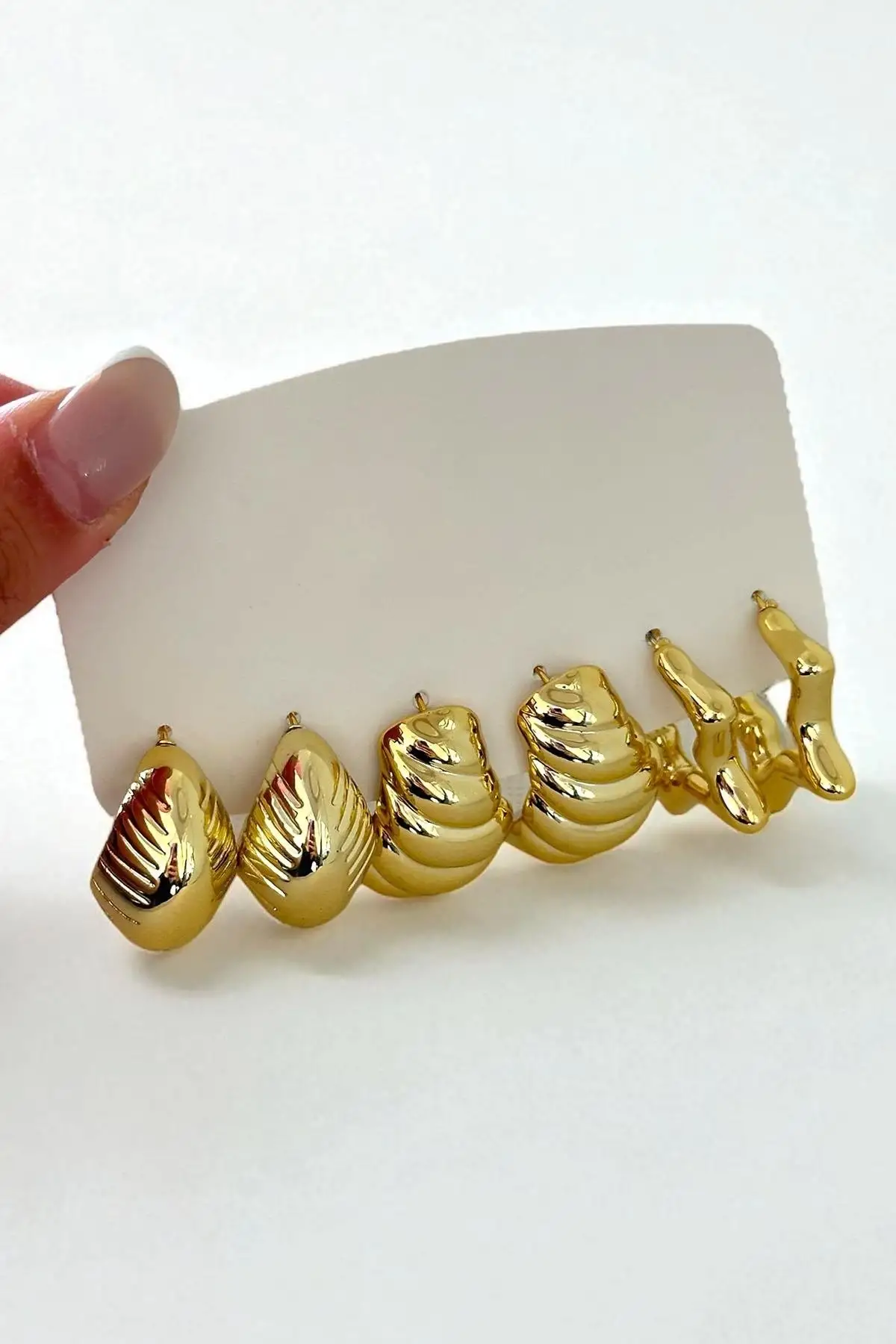 Altın Renk Karışık Figürlü 6lı Küpe Set