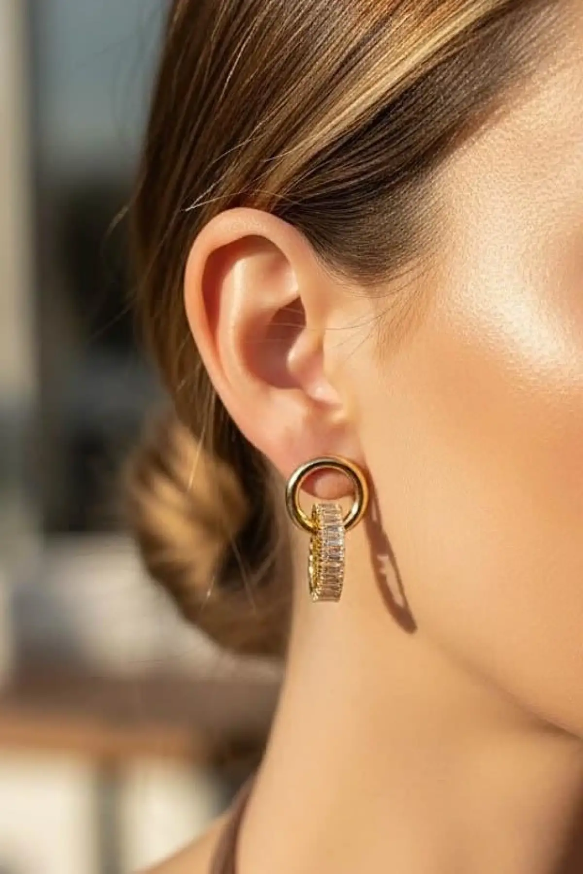 Altın Renk Taş Detaylı 14K Altın Kaplama Küpe (Çift)