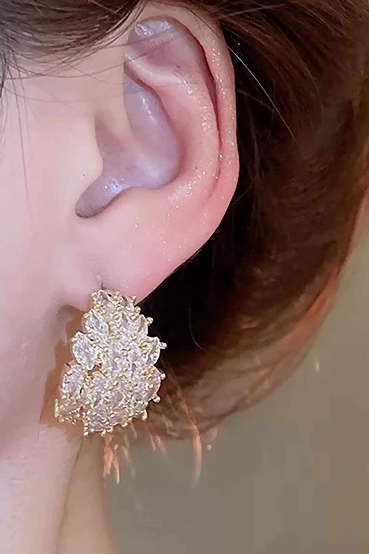 Altın Renk Taş Detaylı 14K Altın Kaplama Küpe (Çift)