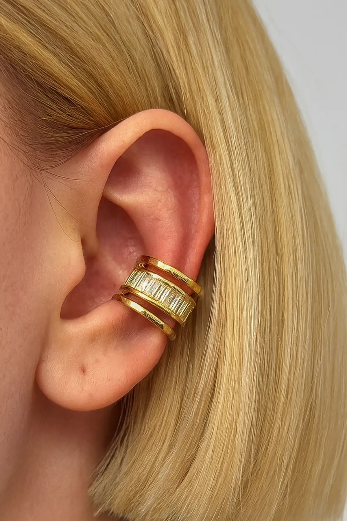 Altın Renk Taş Detaylı 14K Altın Kaplama TX Ear Cuff (Tek)