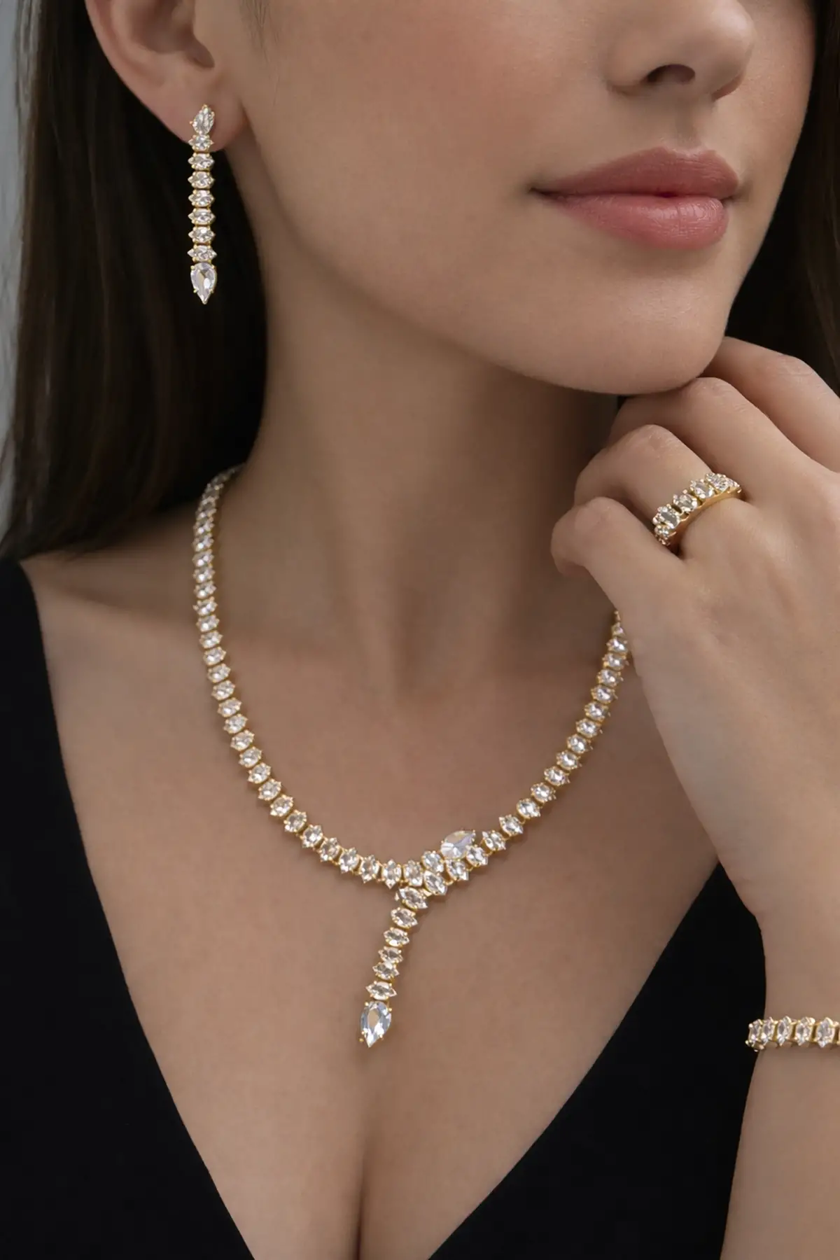 Altın Renk Taş Detaylı 4lü Abiye Set