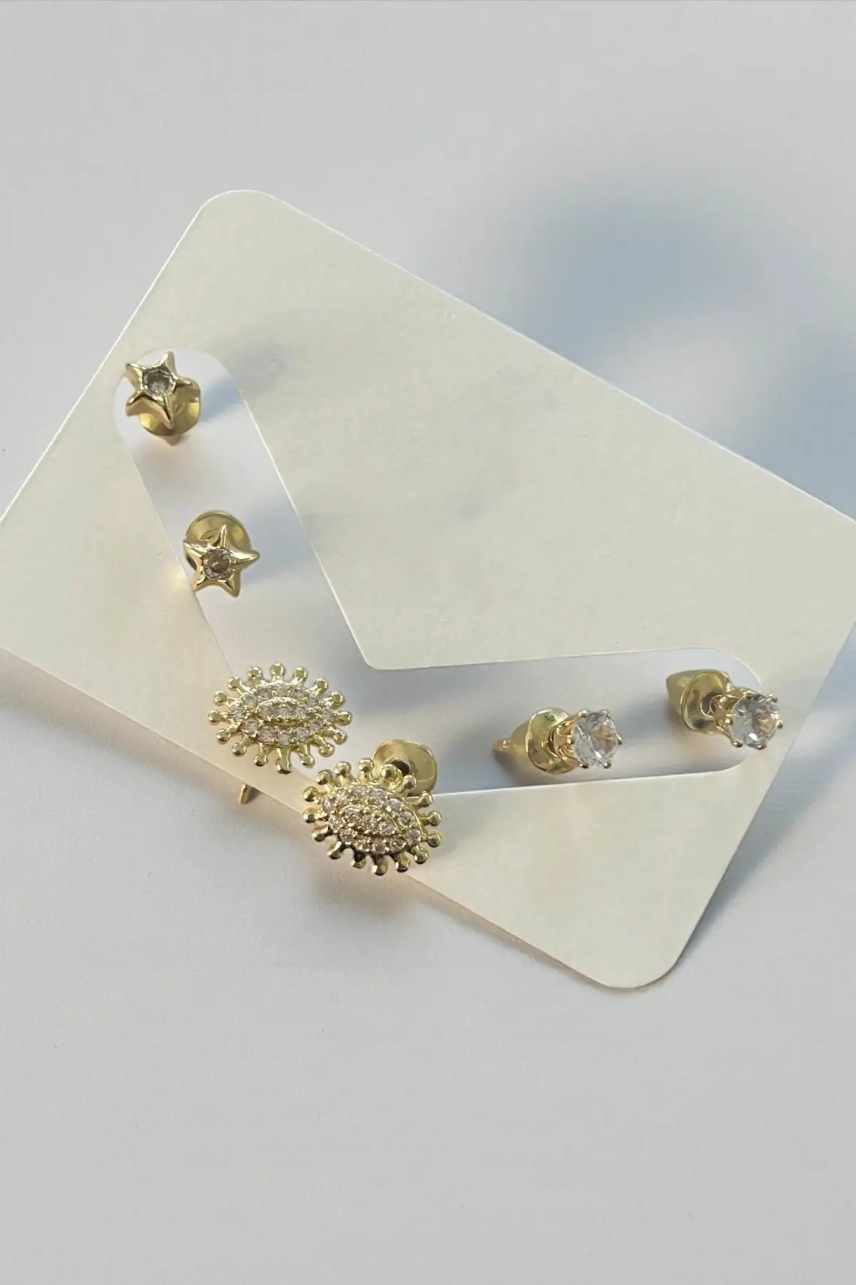 Altın Renk Taş Detaylı 6lı Küpe Set