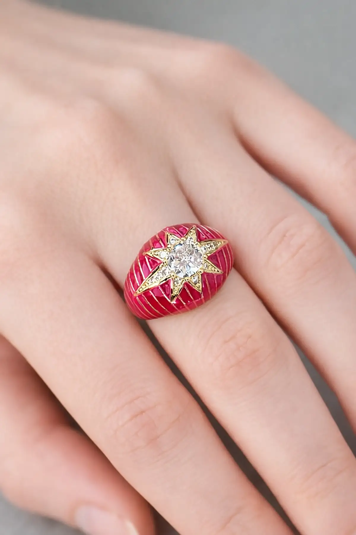 Altın Renk Taş Detaylı Ayarlanabilir Yüzük