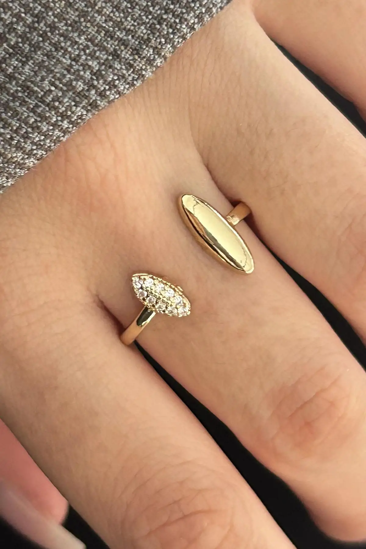 Altın Renk Taş Detaylı Ayarlanabilir Yüzük