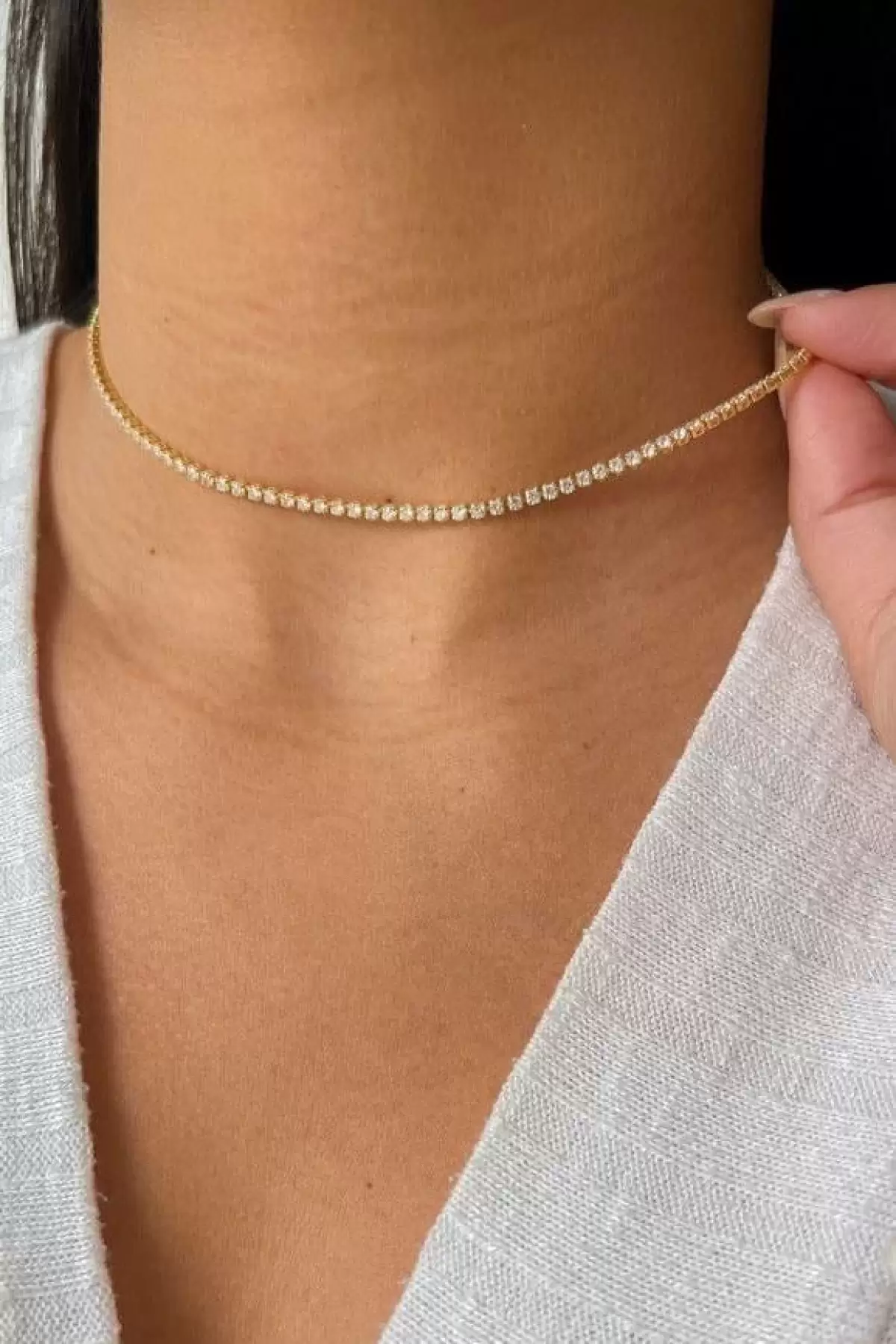 Altın Renk Taş Detaylı Choker Kolye