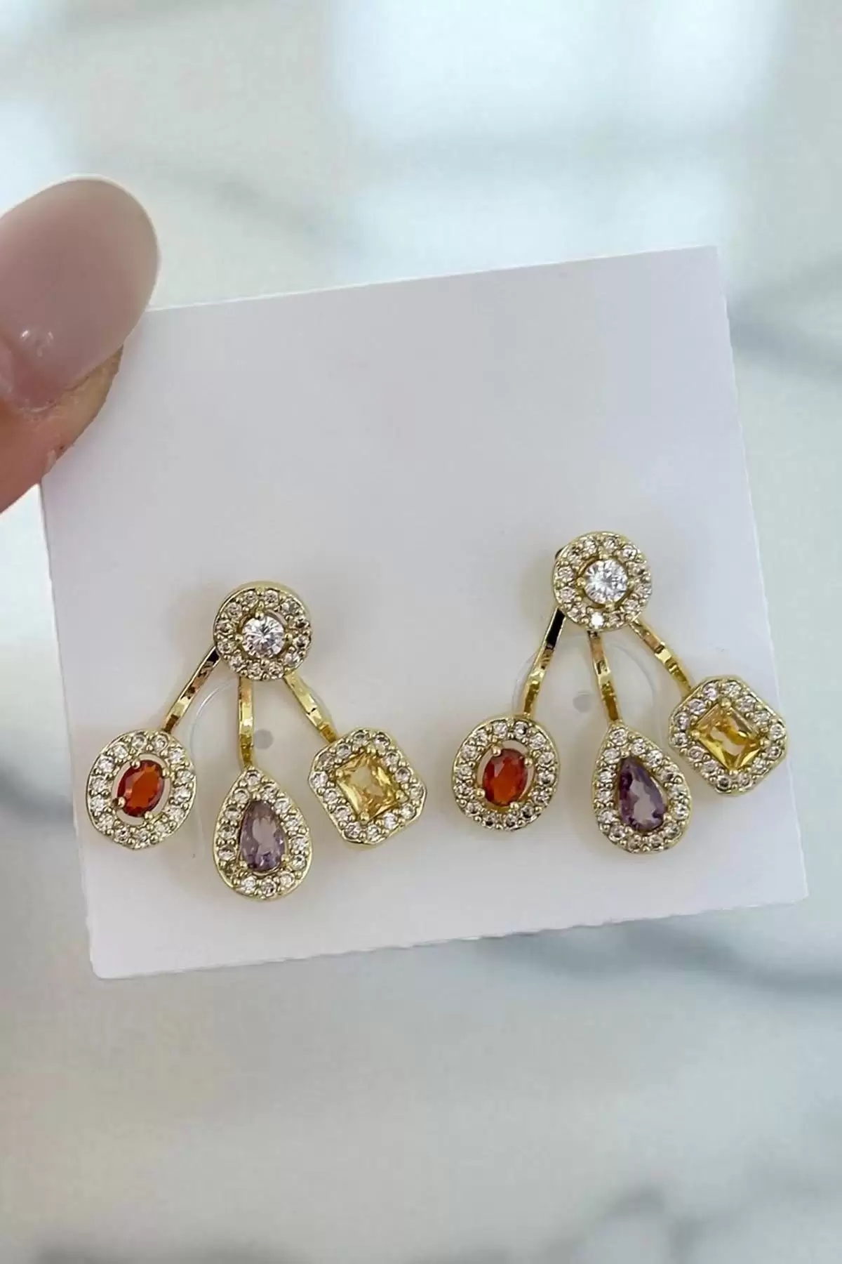 Altın Renk Taş Detaylı Çoklu Görünümlü Küpe (Çift)