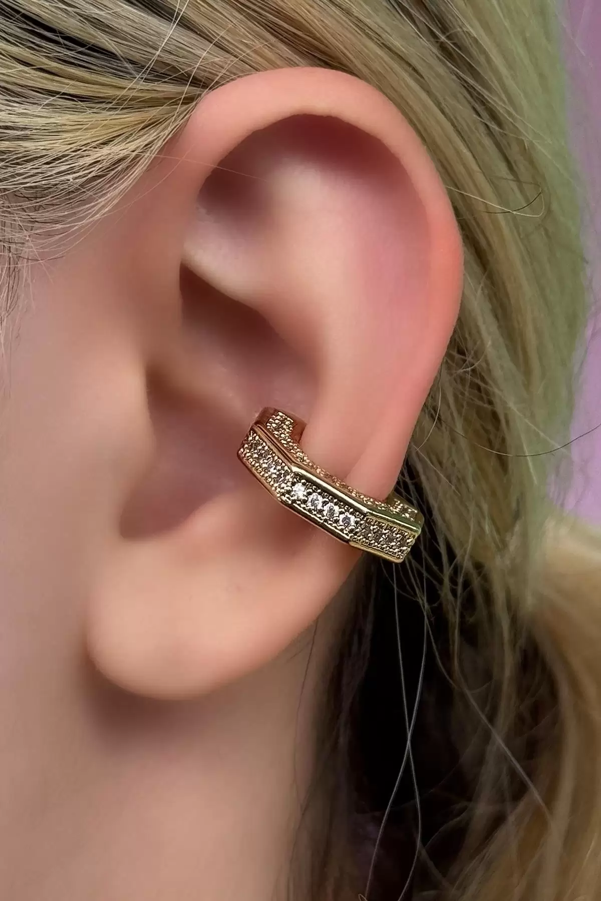 Altın Renk Taş Detaylı Ear Cuff (Tek)