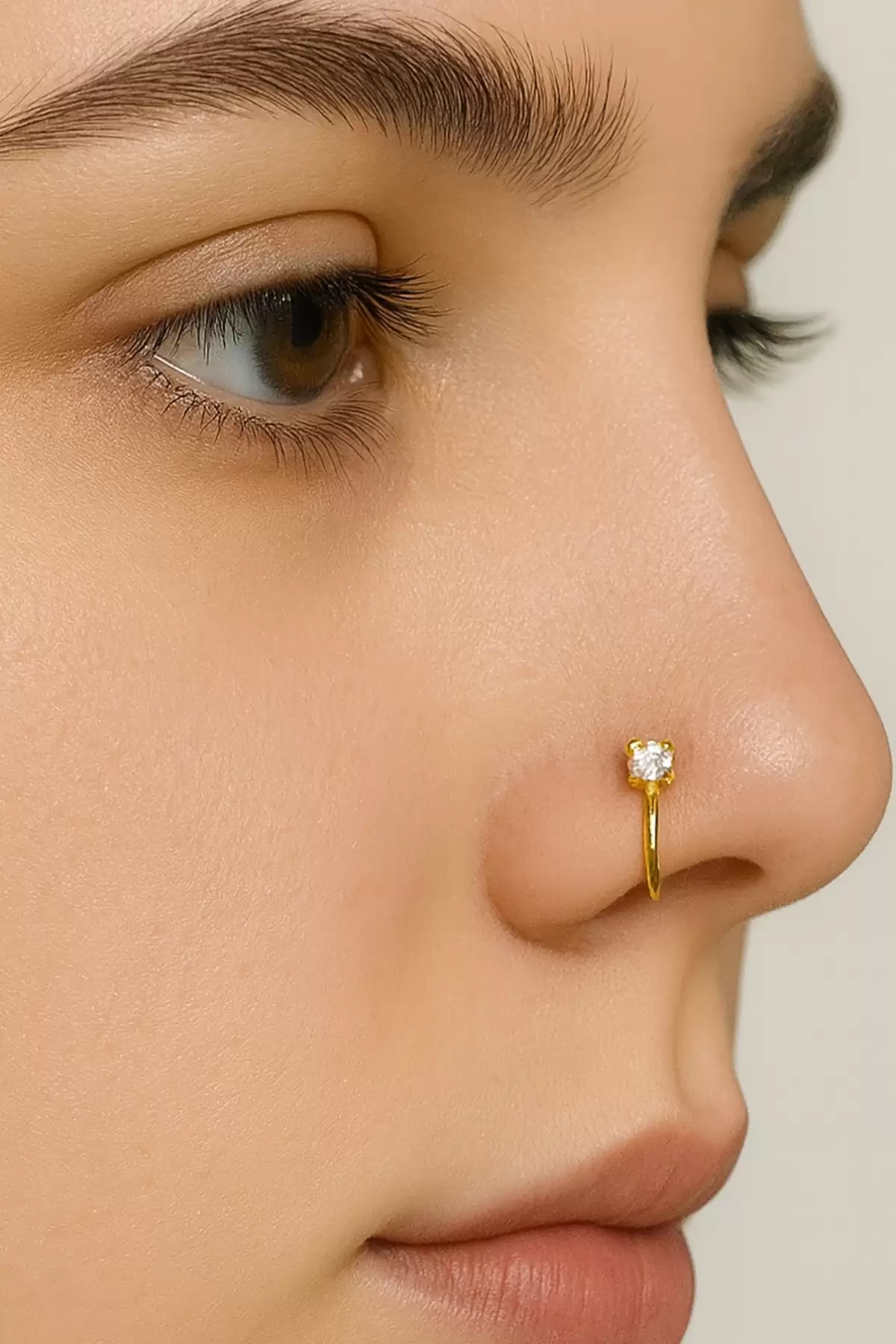 Altın Renk Taş Detaylı Sıkıştırmalı Deliksiz Cerrahi Çelik Hızma Piercing (Tek)
