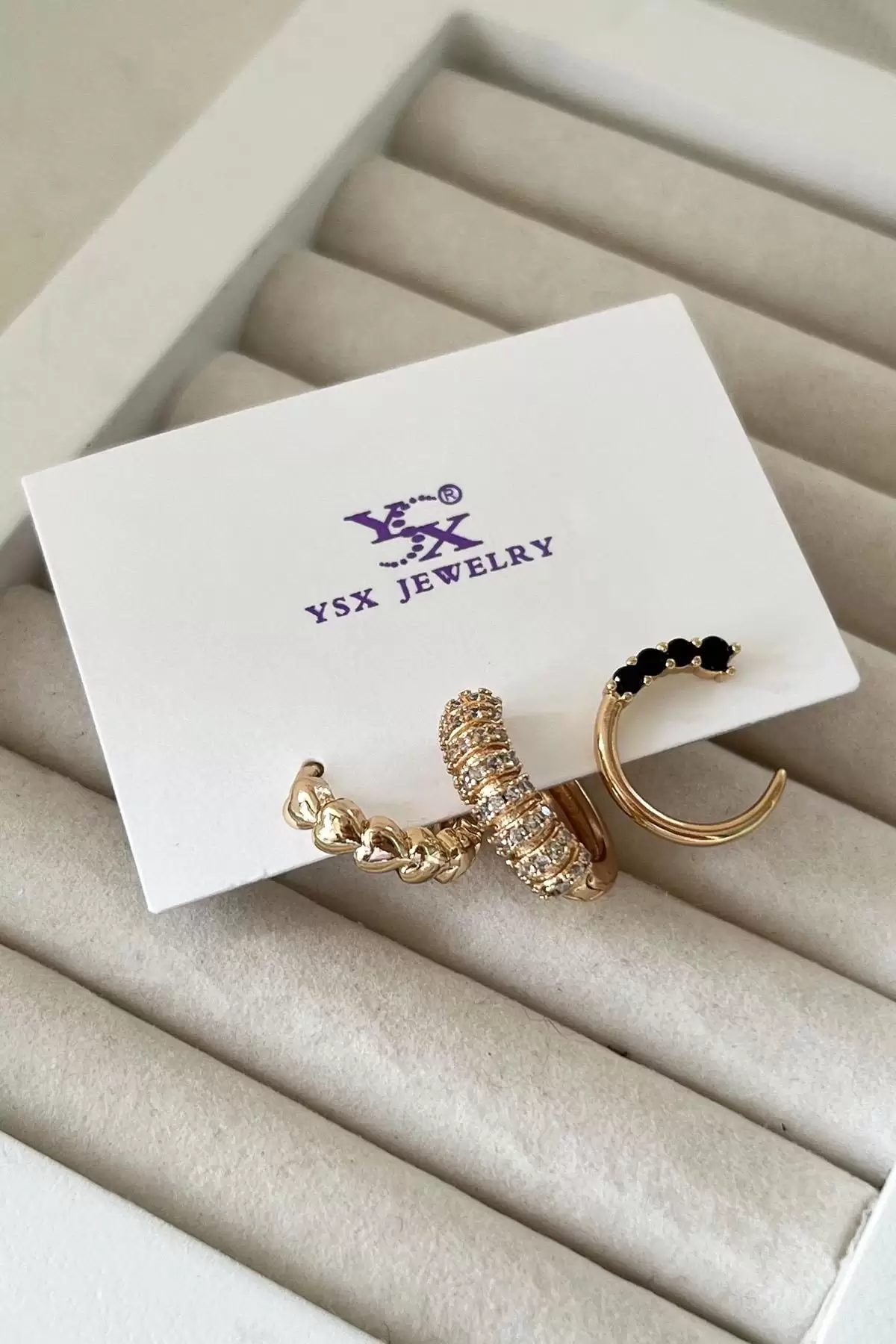 Altın Renk Taş Detaylı VİP 3lü YSX Küpe Set