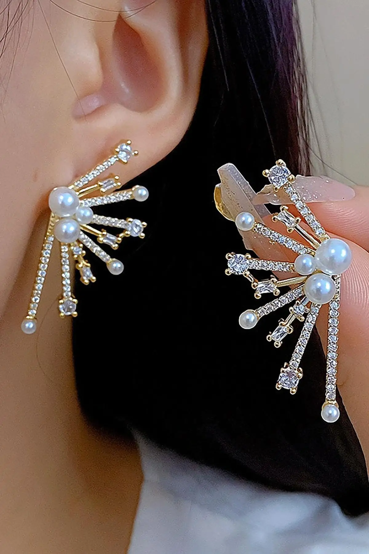 Altın Renk Taş Ve İnci Detaylı 14K Altın Kaplama Küpe (Çift)