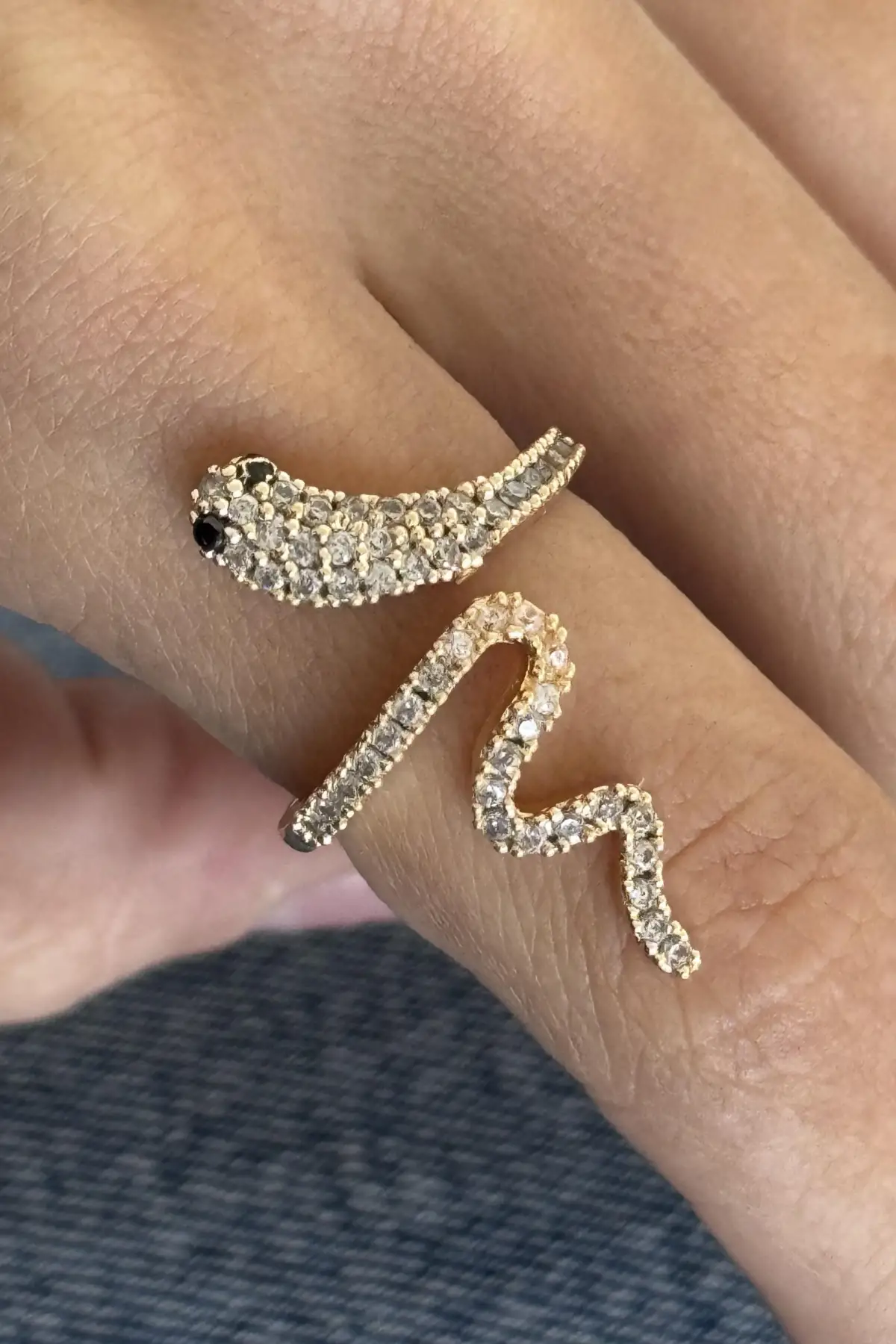 Altın Renk Yılan Figürlü Taş Detaylı Ayarlanabilir Yüzük