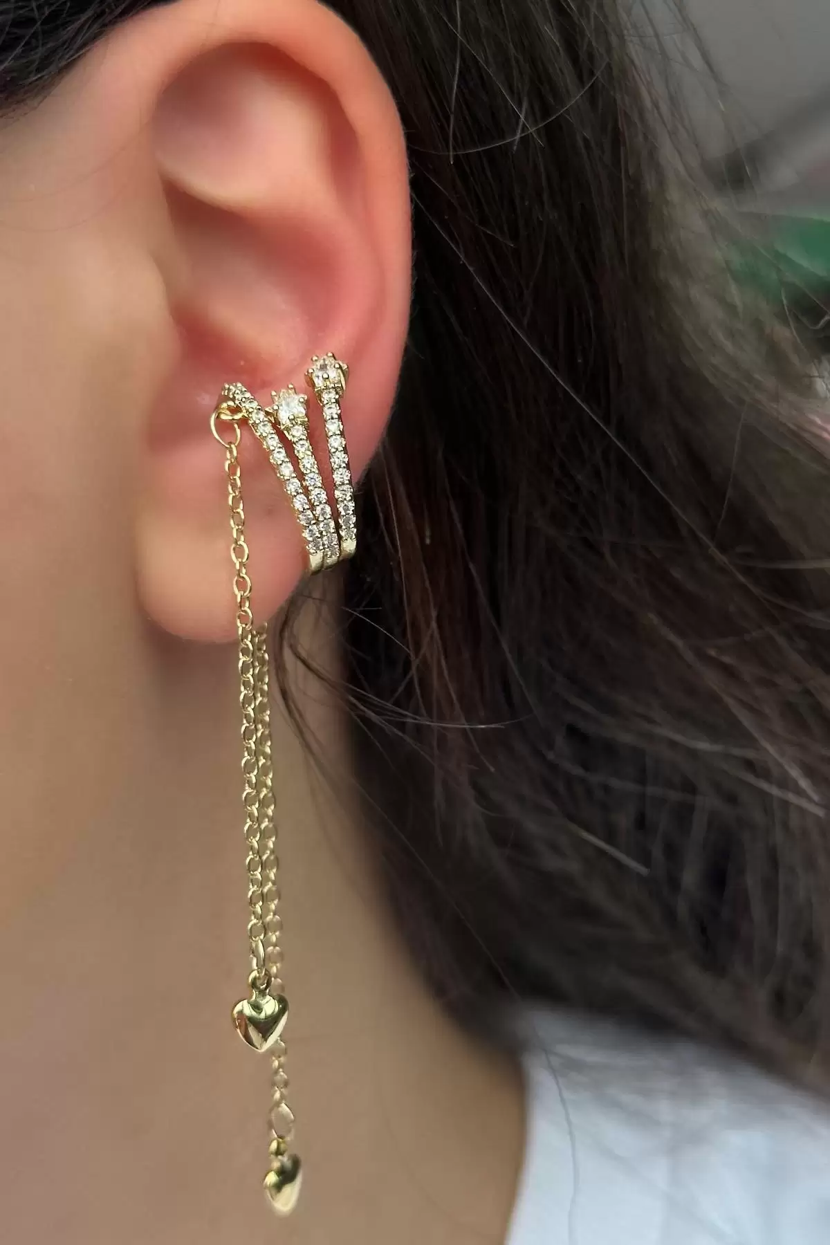 Altın Renk Yıldız Figürlü Sallantılı Ear Cuff (Tek)