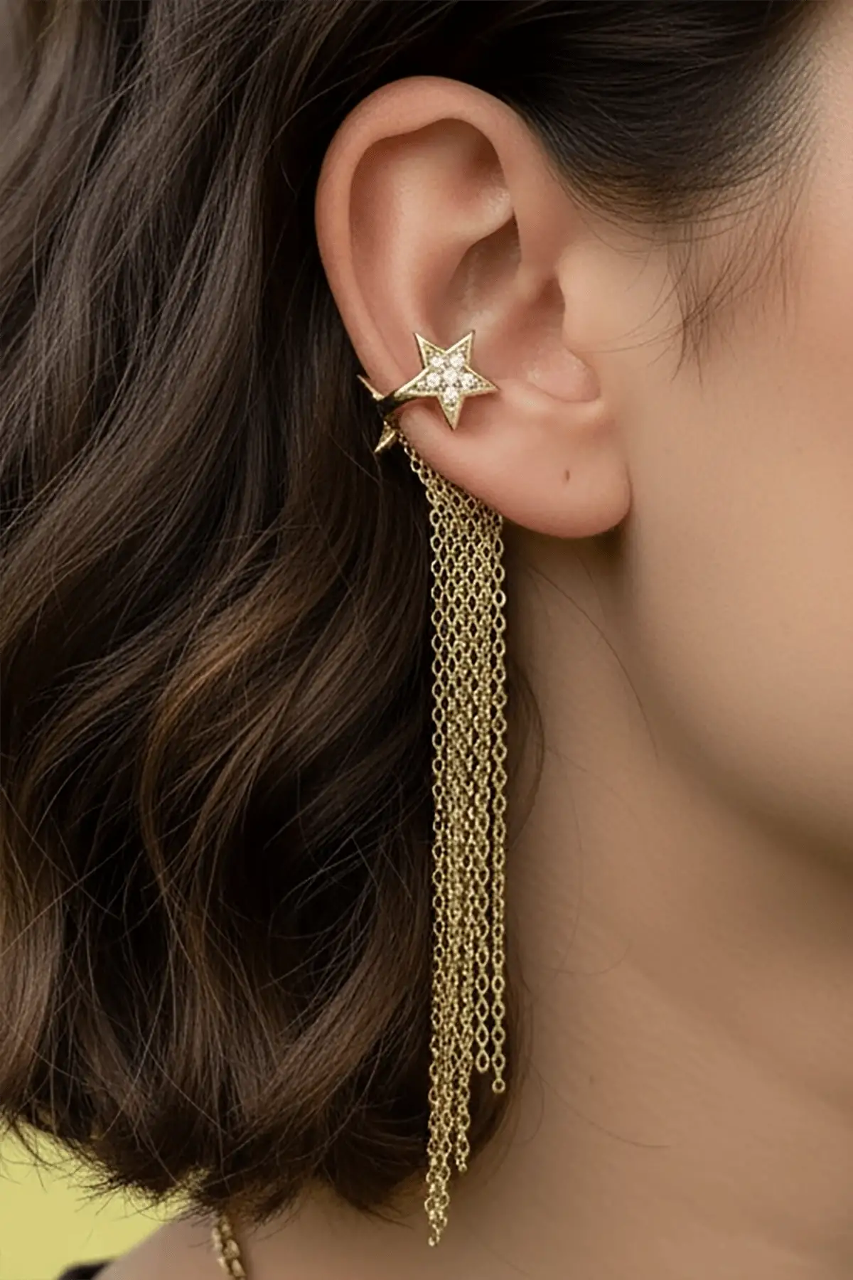 Altın Renk Yıldız Figürlü Taş Detaylı Çelik Sallantılı Ear Cuff (Tek)