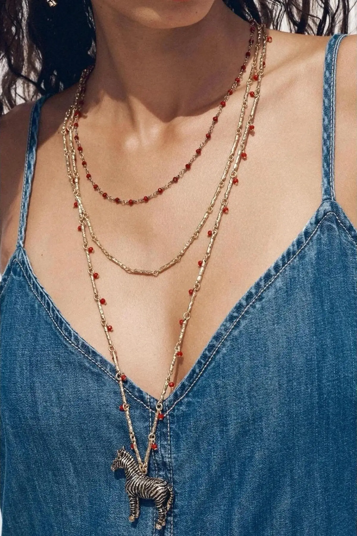 Altın Renk Zebra Figürlü Tasarım Kolye