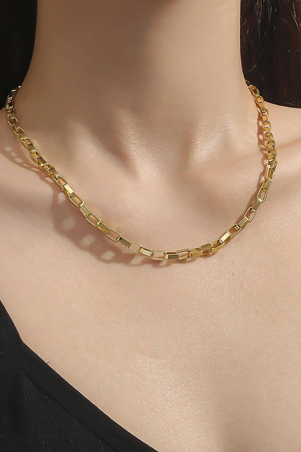 Altın Renk Zincir Detaylı Unisex Çelik Kolye