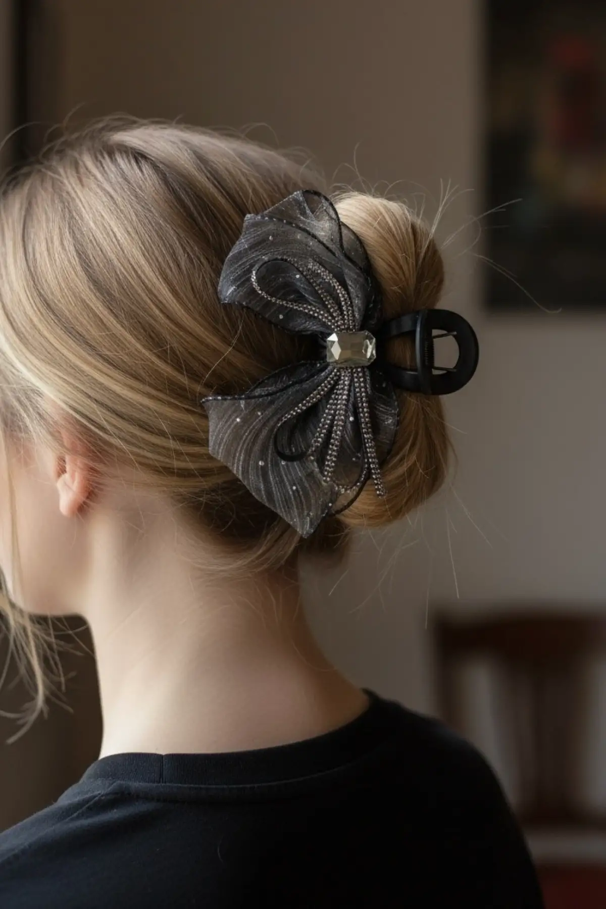 Antrasit Renk Taş Detaylı Kurdele Figürlü Mandal Toka