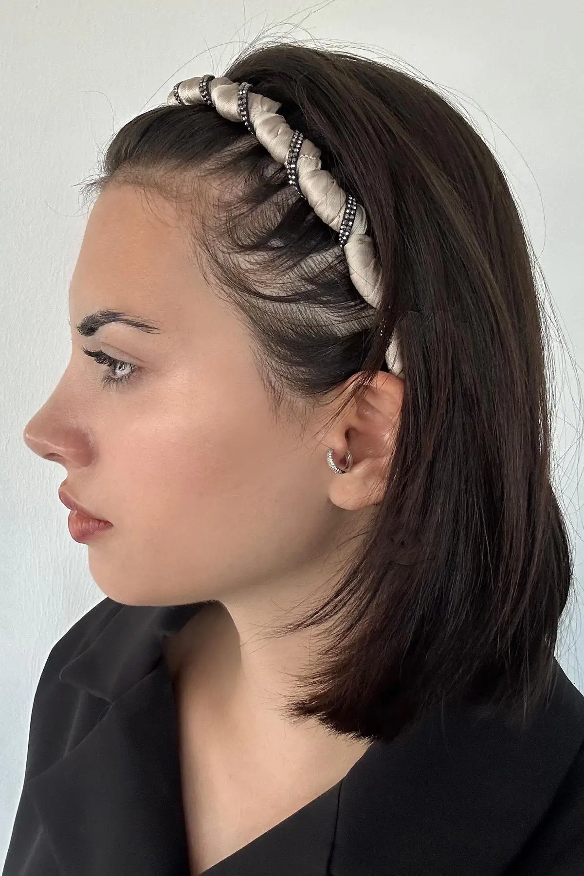 Bej Renk Taş Detaylı Taraklı Taç