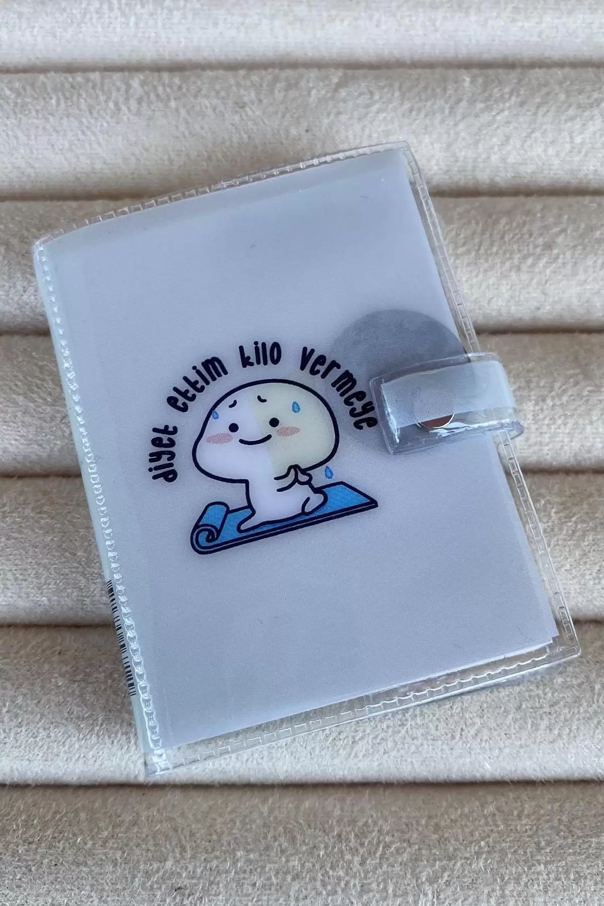 Beyaz Renk Diyet Ettim Kilo Vermeye Yazılı Mini Defter