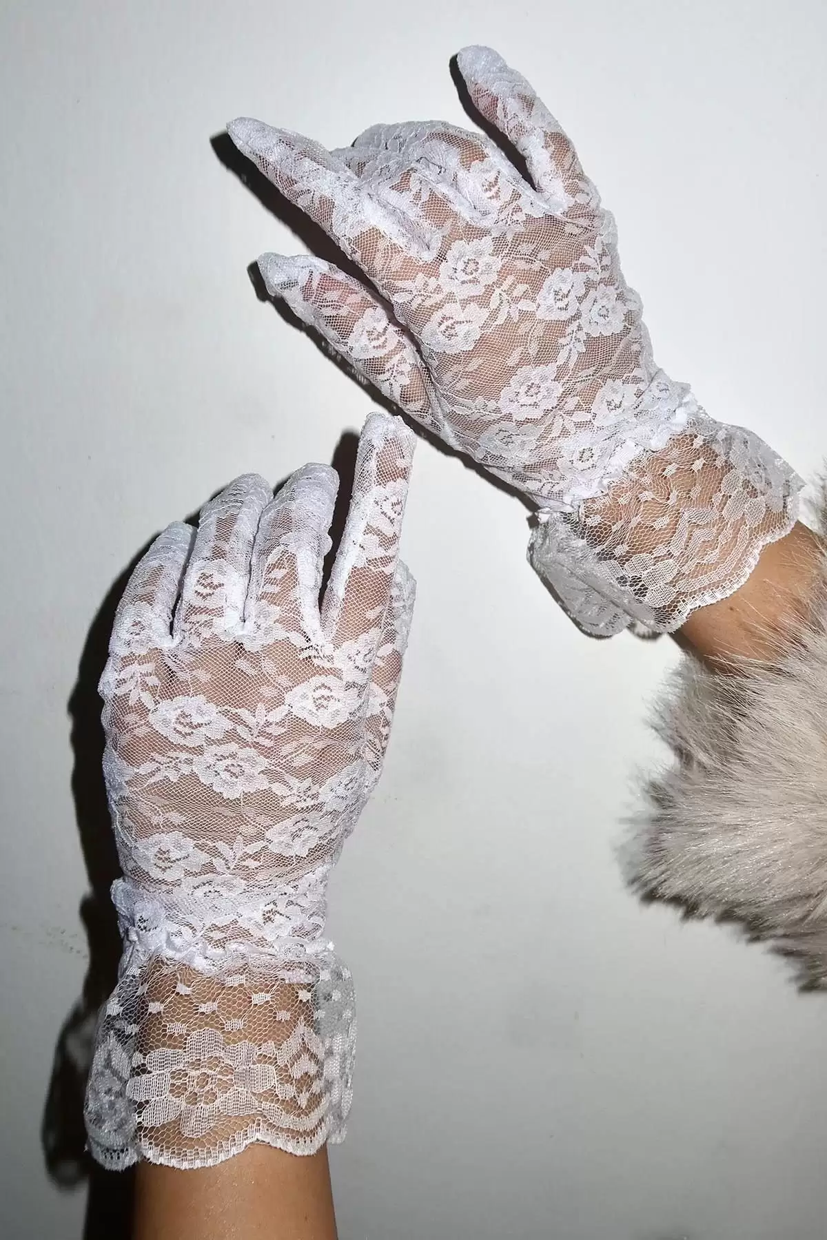 Beyaz Renk Tül Detaylı Şık Gelin Eldiveni Nikah/Düğün/Parti/Kostüm Eldiveni