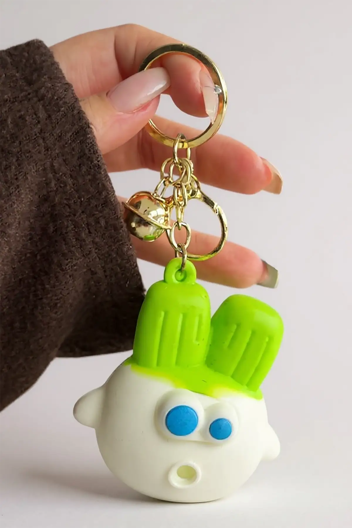 Beyaz Renk Turp Figürlü Anahtarlık