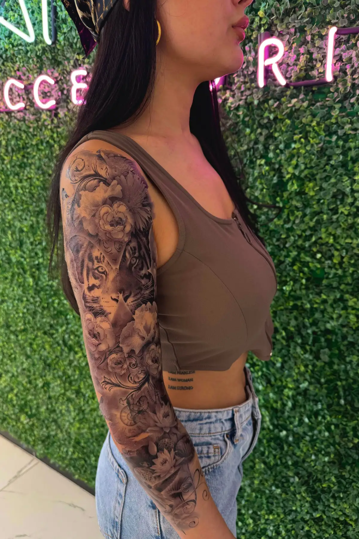 Geçici Kaplan ve Çiçek Kol Dövme Tattoo