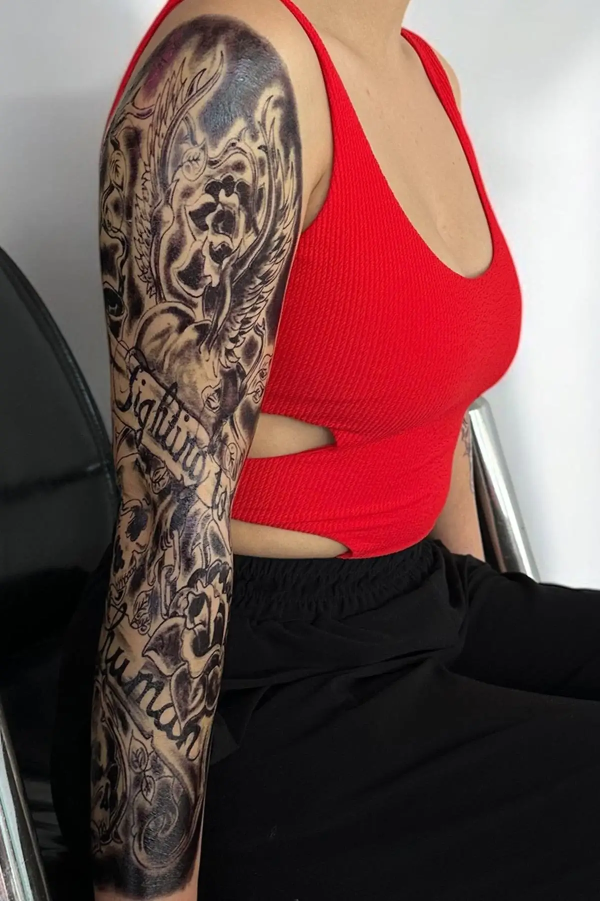 Geçici Kuru Kafa Ve Çiçek Figürlü Dövme Tattoo