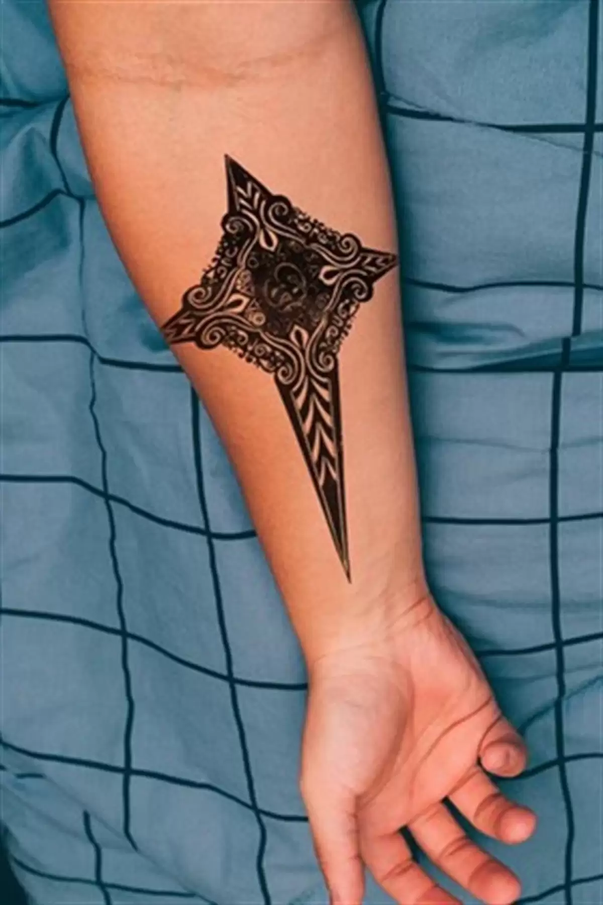 Geçici Kuzey Yıldızı Dövme Tattoo