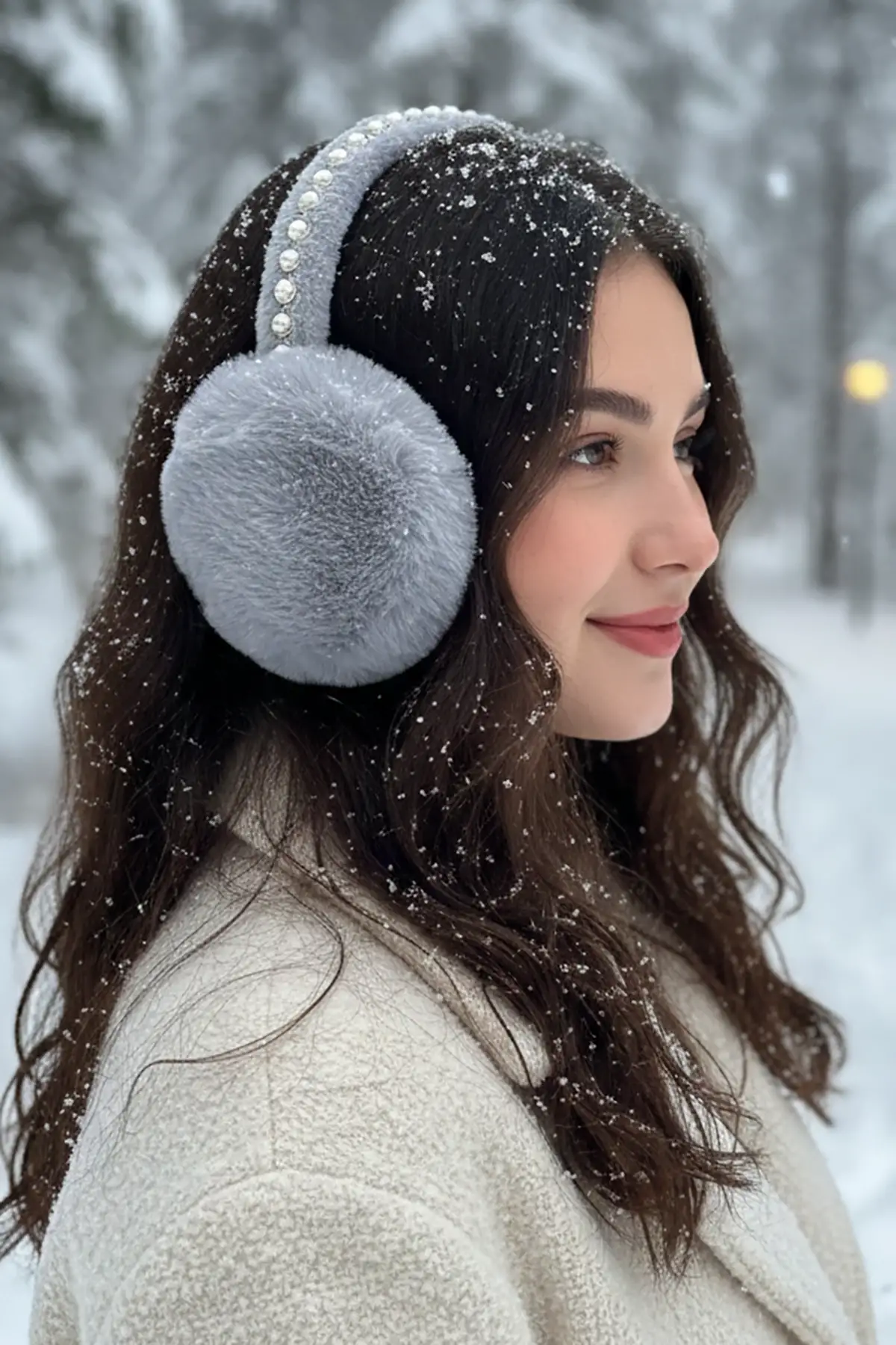 Gri Renk İnci Detaylı Peluş Kulaklık