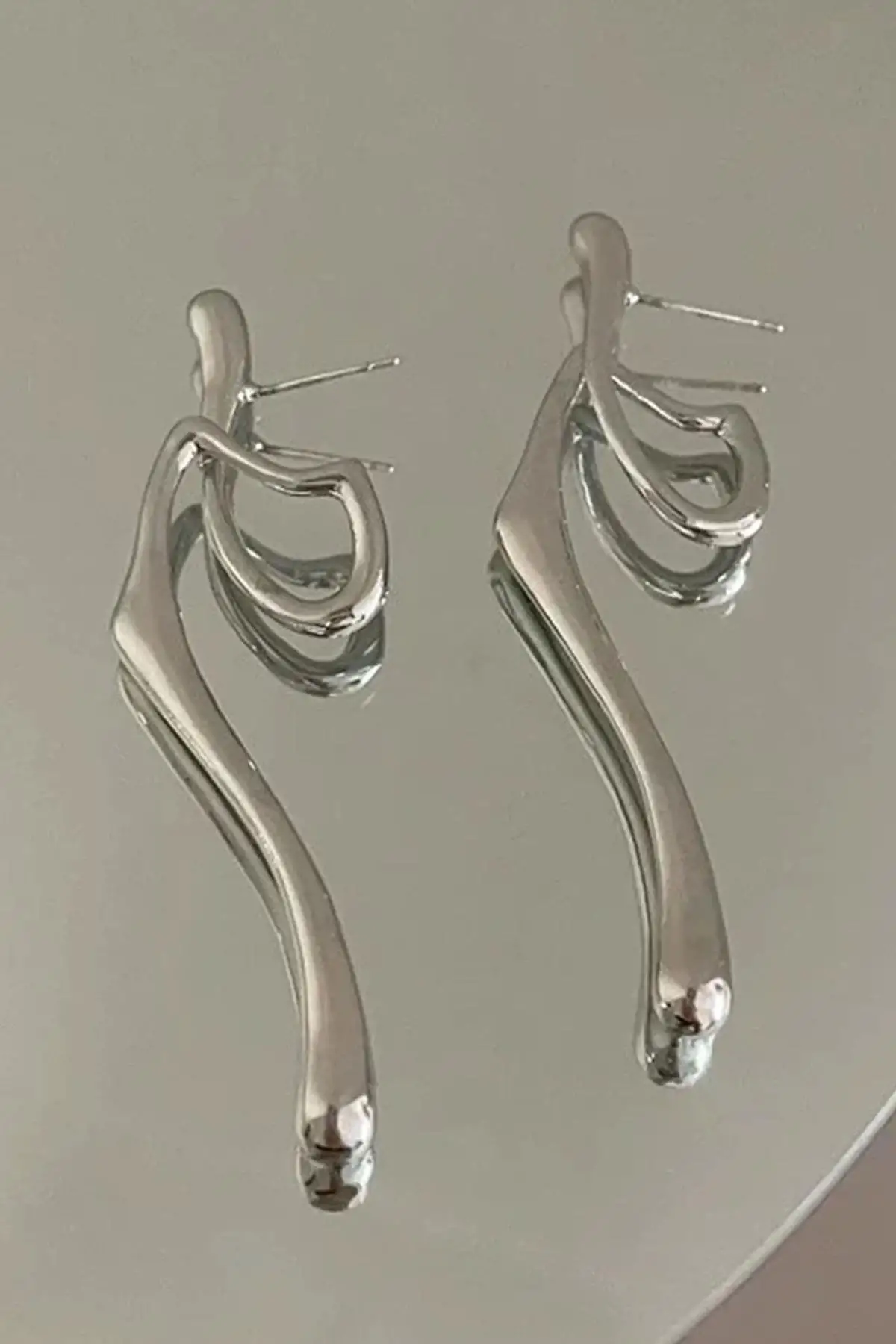 Gümüş Renk Çelik Küpe (Çift)