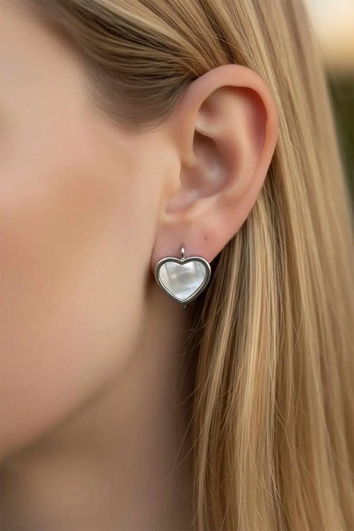 Gümüş Renk Kalp Figürlü Çelik Küpe (Çift)