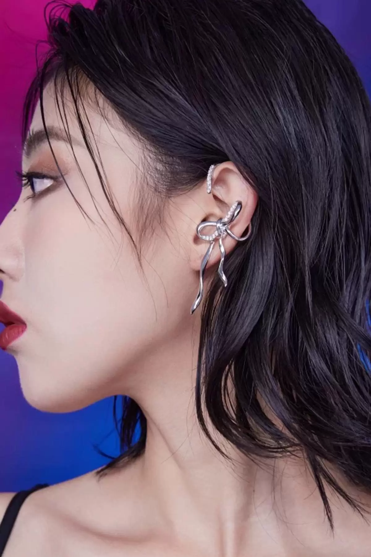 Gümüş Renk Kurdele Figürlü Taş Detaylı Ear Cuff (Tek)