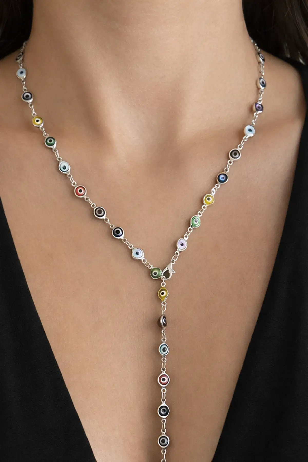 Gümüş Renk Nazar Boncuğu Detaylı Çelik Y Kolye