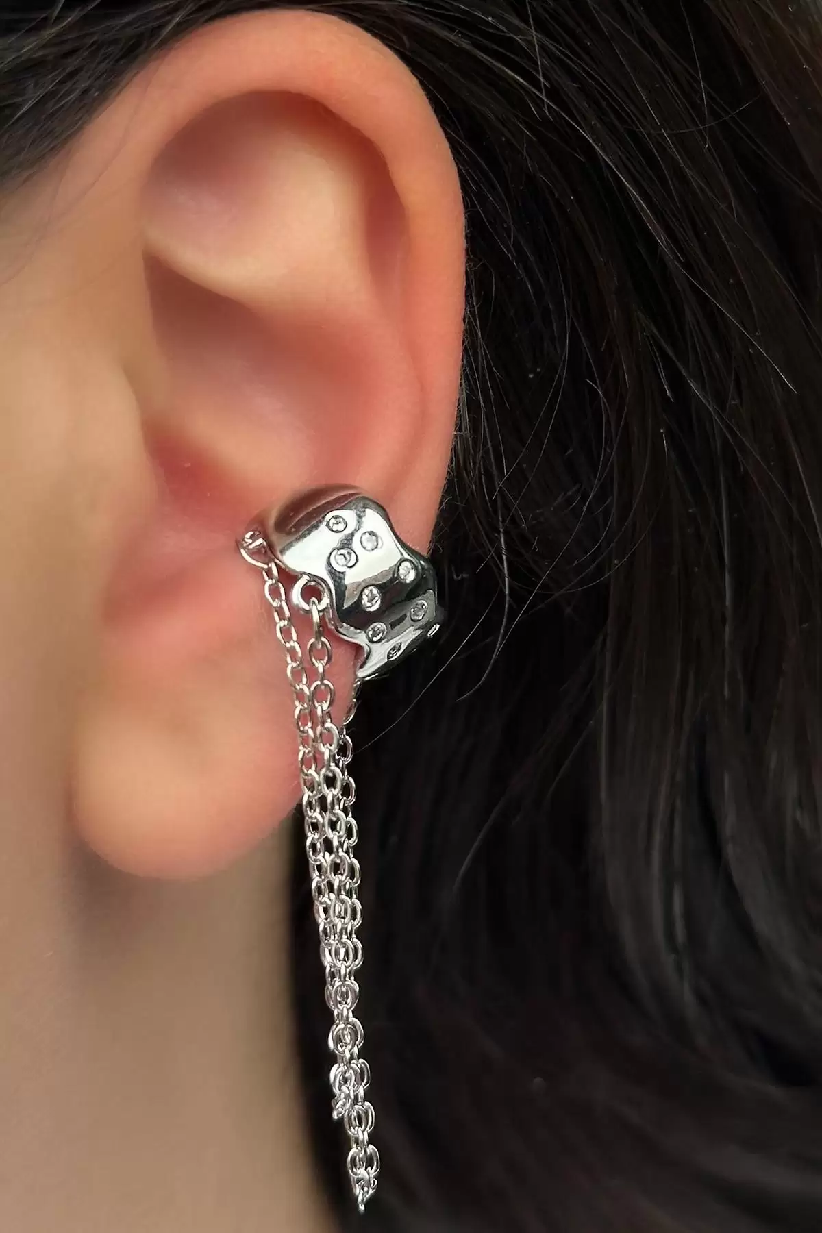 Gümüş Renk Sallantılı Ear Cuff (Tek)