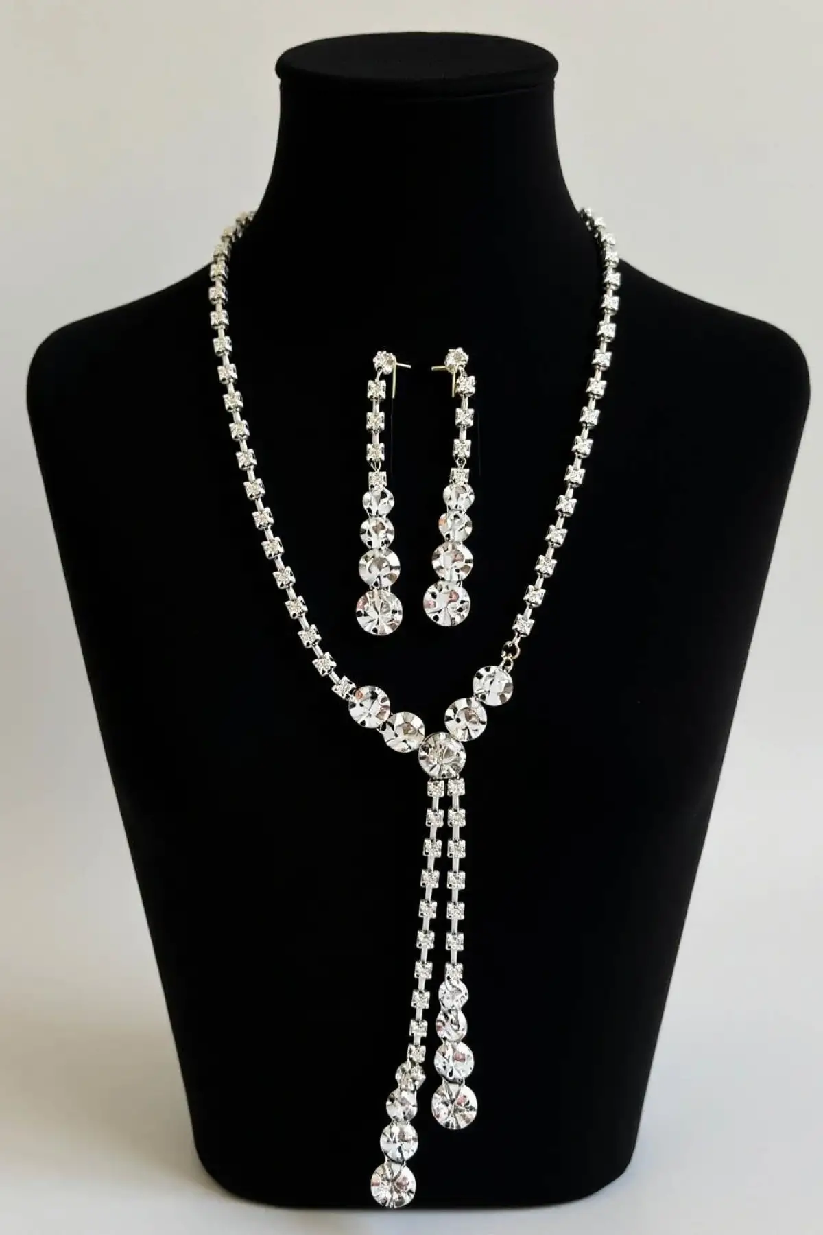 Gümüş Renk Taş Detaylı Abiye Set