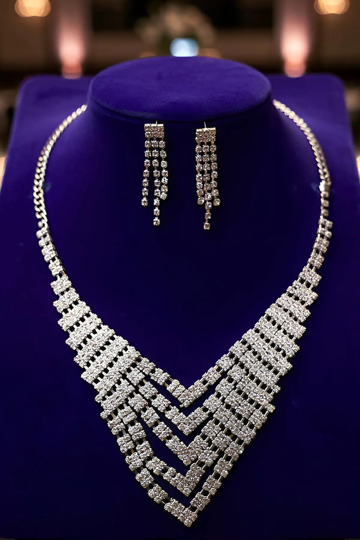 Gümüş Renk Taş Detaylı Abiye Set