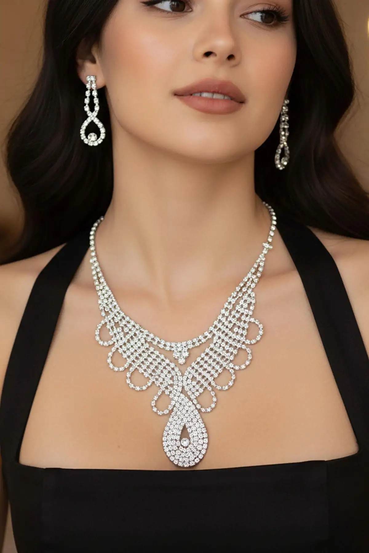 Gümüş Renk Taş Detaylı Abiye Set