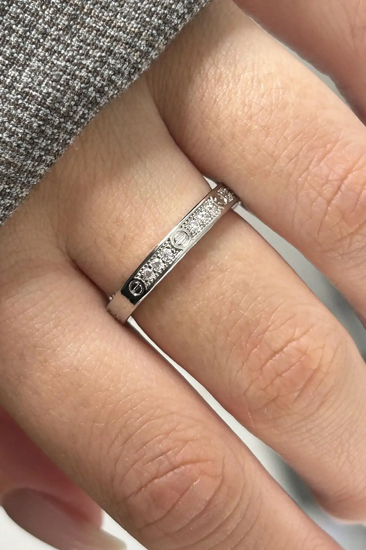 Gümüş Renk Taş Detaylı Ayarlanabilir Yüzük