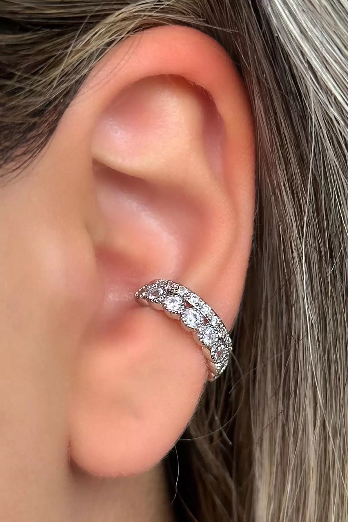 Gümüş Renk Taş Detaylı Çelik Ear Cuff (Tek)