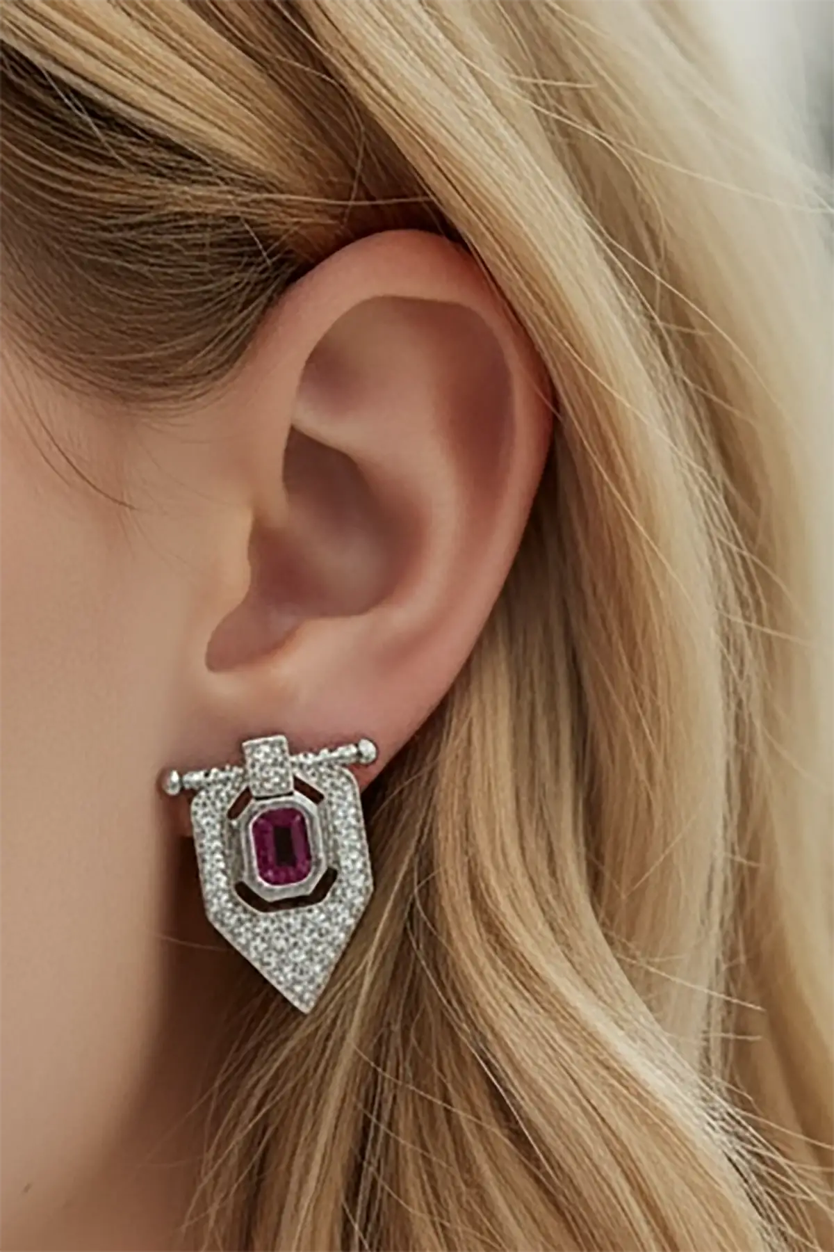 Gümüş Renk Taş Detaylı Küpe (Çift)