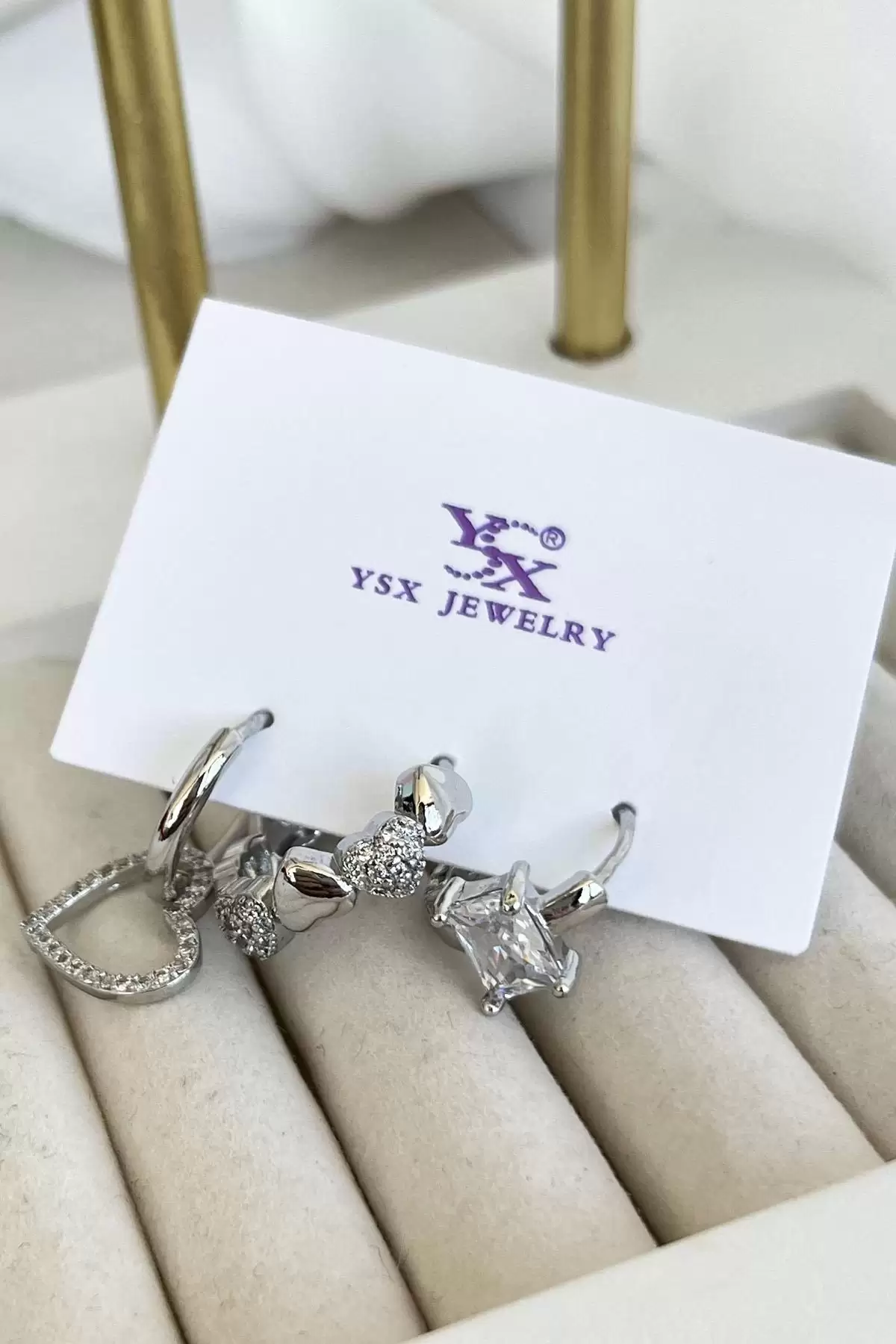 Gümüş Renk Taş Detaylı VİP 3lü YSX Küpe Set
