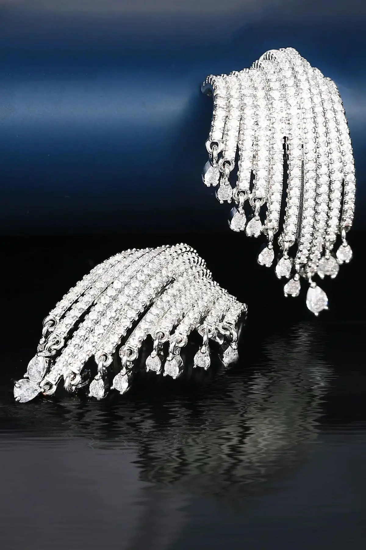 Gümüş Renk Taşlı Abiye Küpe (Çift)