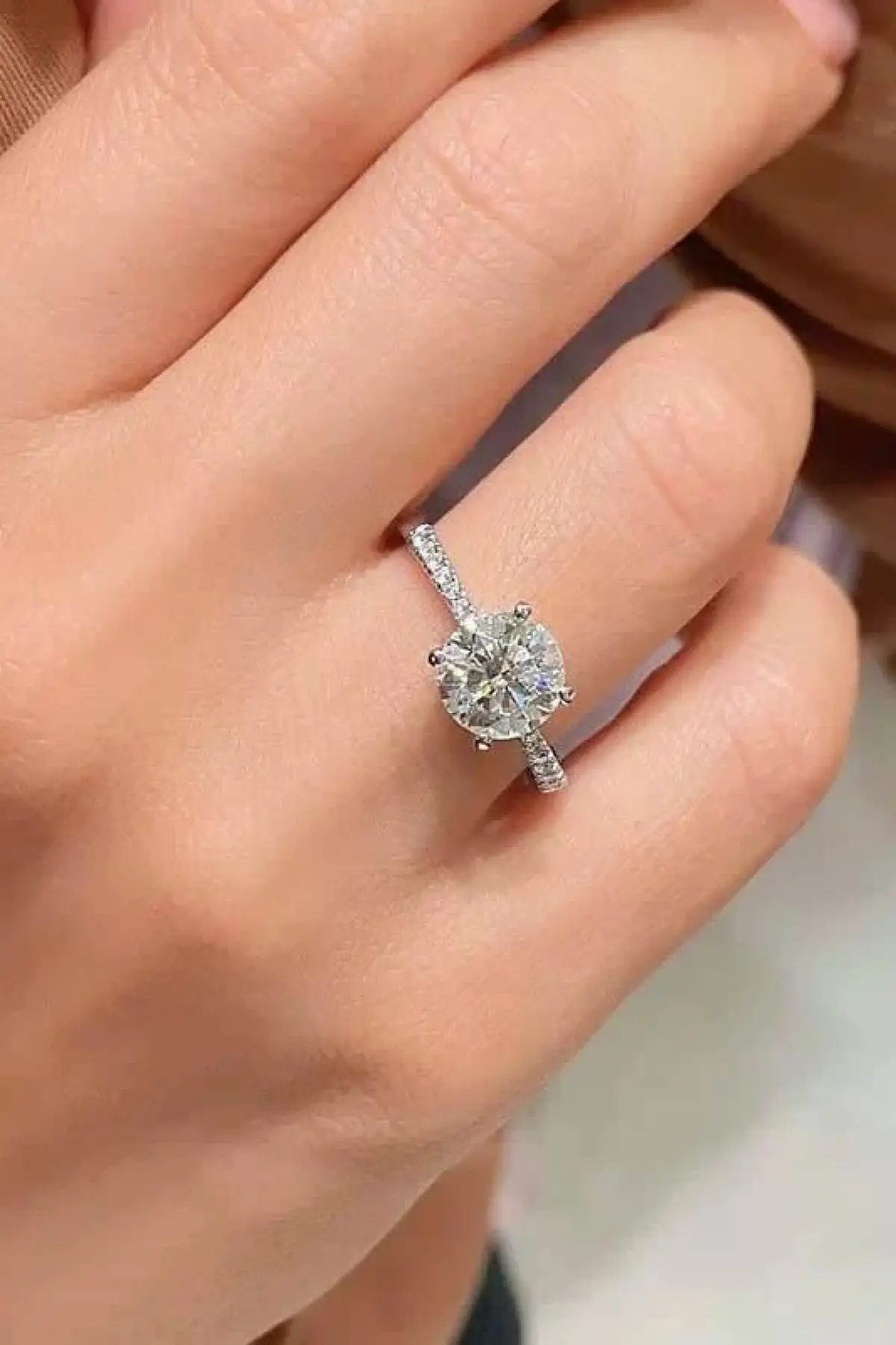 Gümüş Renk Tektaş Detaylı Ayarlanabilir Yüzük