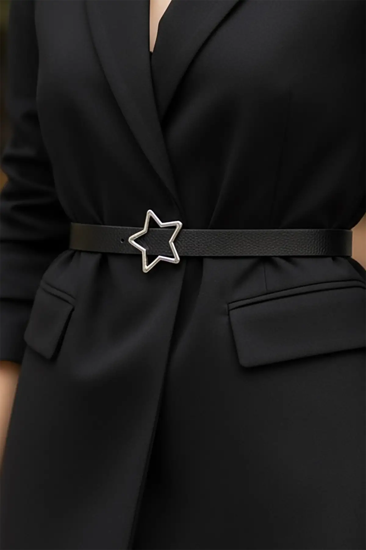 Gümüş Renk Yıldız Figürlü Deri Detaylı Kadın Kemer