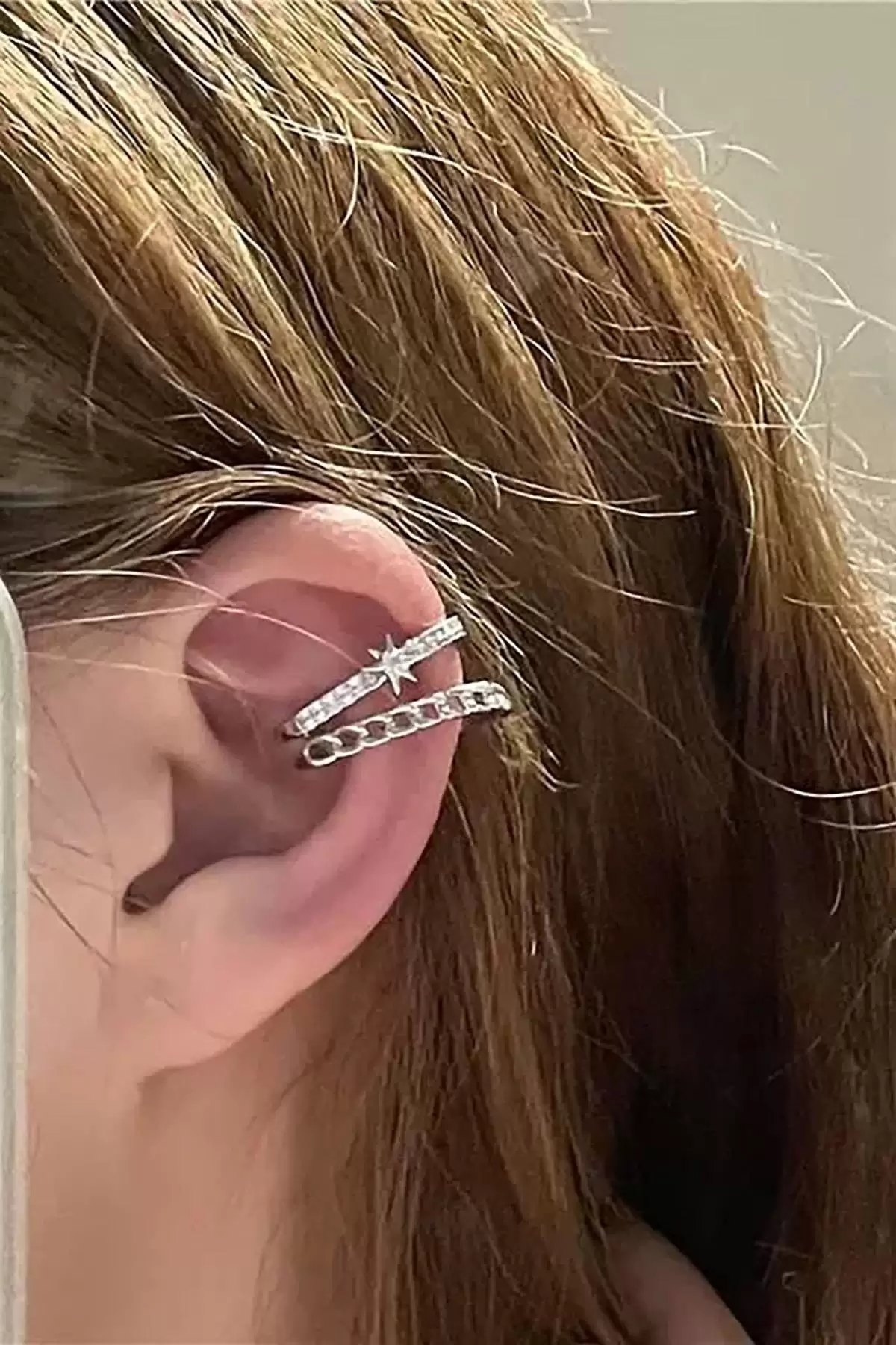 Gümüş Renk Yıldız Figürlü Taş Detaylı Ear Cuff (Tek)