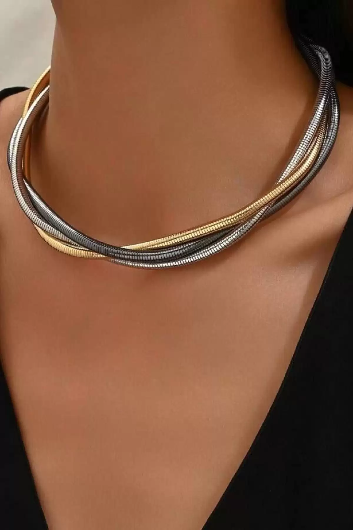 Gümüş Ve Altın Renk Metal Choker Kolye